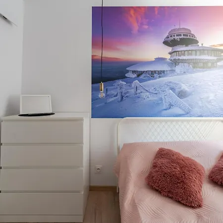 Strumykowy Zakatek - W Centrum Z Prywatnym Parkingiem - Space Apartment