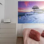 Strumykowy Zakatek - W Centrum Z Prywatnym Parkingiem - Space Lägenhet