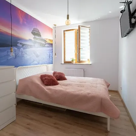 Апартаменты Strumykowy Zakatek - W Centrum Z Prywatnym Parkingiem - Space